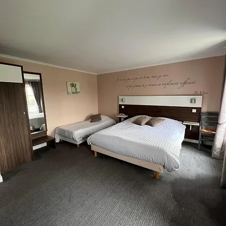 Logis & Restaurant - Les Bords De Seine 4*