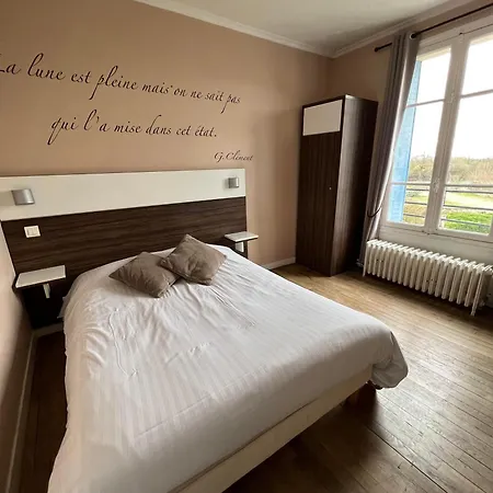 Logis & Restaurant - Les Bords De Seine