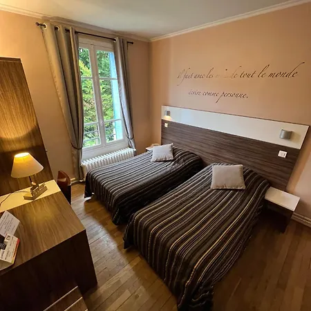 Hotell Logis & Restaurant - Les Bords De Seine