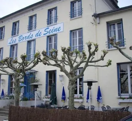 Hotell Logis & Restaurant - Les Bords De Seine La Roche-Guyon