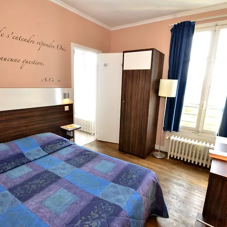 Hotell Logis & Restaurant - Les Bords De Seine La Roche-Guyon