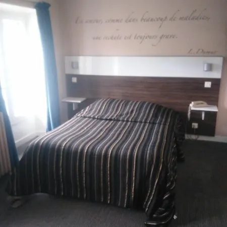 Logis & Restaurant - Les Bords De Seine 4*