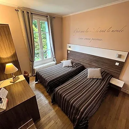 Logis Hôtel&restaurant - Les Bords De Seine La Roche-Guyon