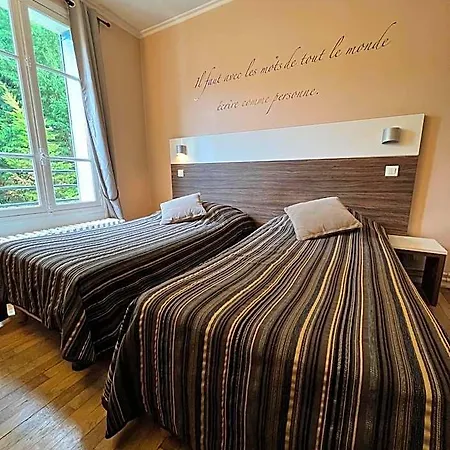 Logis Hôtel&restaurant - Les Bords De Seine Hotel La Roche-Guyon
