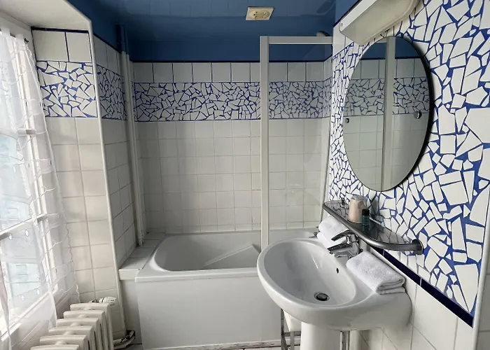 Logis Hôtel&restaurant - Les Bords De Seine 4*
