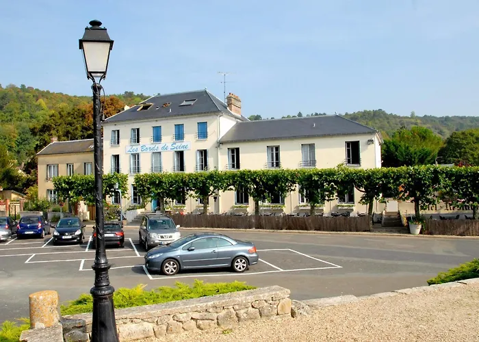 Hotel Logis Hôtel&restaurant - Les Bords De Seine La Roche-Guyon
